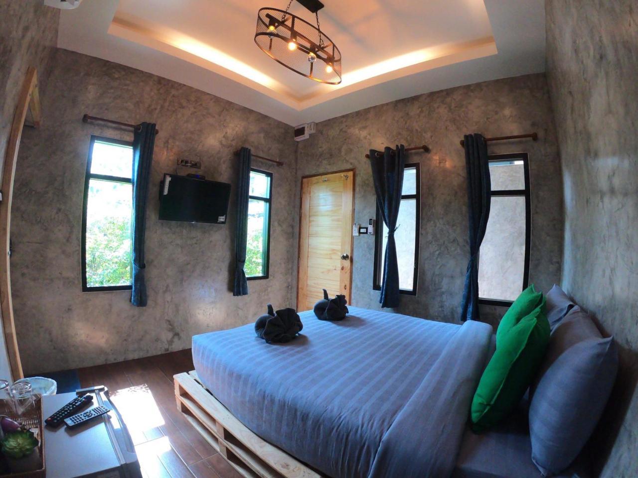 Samed Big Whale Hostel Rayong Exterior photo
